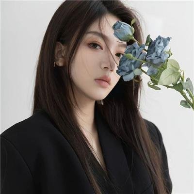 偷听心声后穿书千金被司家团宠啦